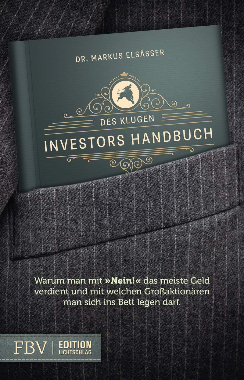 Ein Buch mit dem Titel "Des klugen Investors Handbuch" von Markus Elsässer, perfekt für alle, die sich für Investieren interessieren, steckt in der Tasche eines Nadelstreifen-Anzugjacketts.