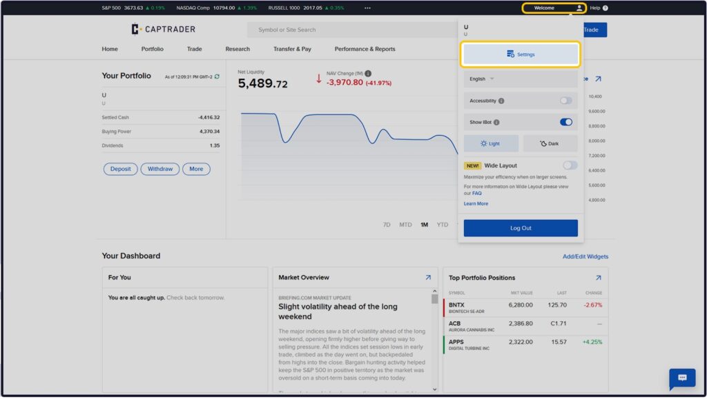 A screenshot of an online trading platform showing a portfolio overview, a market overview and the most important portfolio positions. The settings menu with options for language, design and widget layout is open.